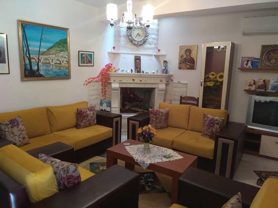 Guesthouse Hlias Gloria Берат Экстерьер фото