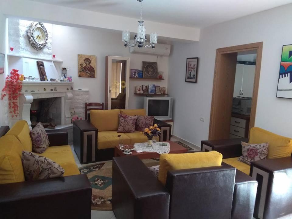 Guesthouse Hlias Gloria Берат Экстерьер фото