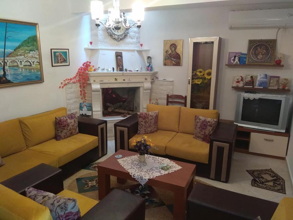 Guesthouse Hlias Gloria Берат Экстерьер фото